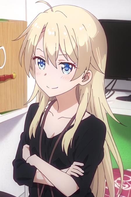 yagami_kou_newgame blonde_hair, long_hair, blue_eyes, blush, collarbone, hair_between_eyes, ahoge, indoors, bangs, closed_mouth, smile