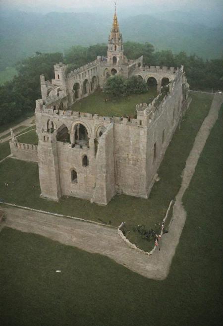 (The main castle, the center of the kingdom,urban landscape:1.5),
(a changing skyline, towering spires, thick walls, and extremely huge scale:1.4).
(statue, monument, square, fountain, cloister, central axis:1.3),
(extra huge Cathedral:1.1),
(easy to defend and difficult to attack in the spectacular natural landscape:1.2),
(Renaissance, Neoclassical, Baroque, Rococo, brutalist architecture:1.2),
(elegant, classic:1.2),
(dark fantasy style:1.1),(creeping fog:0.9),
(rich brown and blue color shades:1.4), (harmonious colors:1.0),
(real landscape:1.1), (blurred background:1.0),
(buildings|BREAK|trees|BREAK|Crowd|buildings|BREAK|trees|BREAK|Crowd|buildings|BREAK|trees|BREAK|Crowd:0.5), 
[(background, more_details:0.3), (more_details:0.6), (more_details:0.9), (more_details:1.2):0.65],[:traffic|windows|railing|stair|balcony|terrace|crowd|Sidewalk|vehicle|trees|equipment| detailed signal_details:0.7], [:marble|granite|lbrick|tile|metal|concrete|glass|foliage_material texture:0.7], (real landscape:1.1), (blurred background:1.0), [buildings|BREAK|trees|BREAK|Crowd|buildings|BREAK|trees|BREAK|Crowd|buildings|BREAK|trees|BREAK|Crowd:0.7], [(background, more_details:0.3) 
easynegative, BadDream, great lighting, extrusionbuilding, void, hillscastel, mayamaze