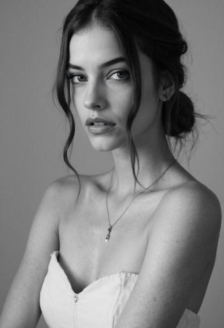 Barbara Palvin | 芭芭拉·帕尔文 Flux.1 D v1.0