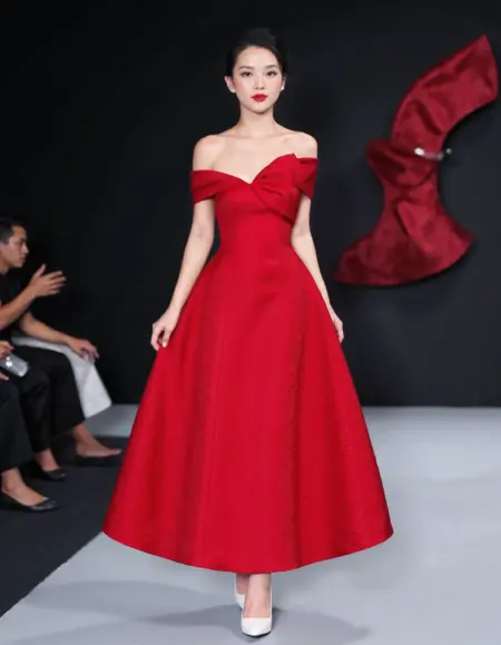 Flux_lora_vaydo01_Vietnamese_RC Hoang