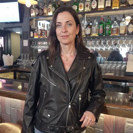 QWEN Leatherjacket