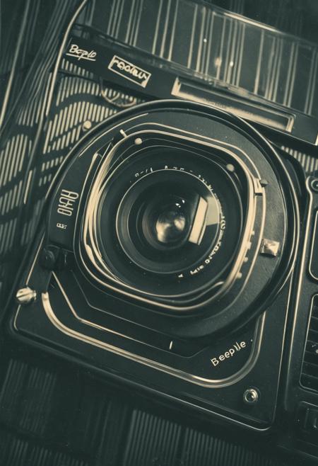 analog film photo <lora:Beeple_retrofuturism-000005:1>,Beeple style,retrofuturism, . faded film, desaturated, 35mm photo, grainy, vignette, vintage, Kodachrome, Lomography, stained, highly detailed, found footage