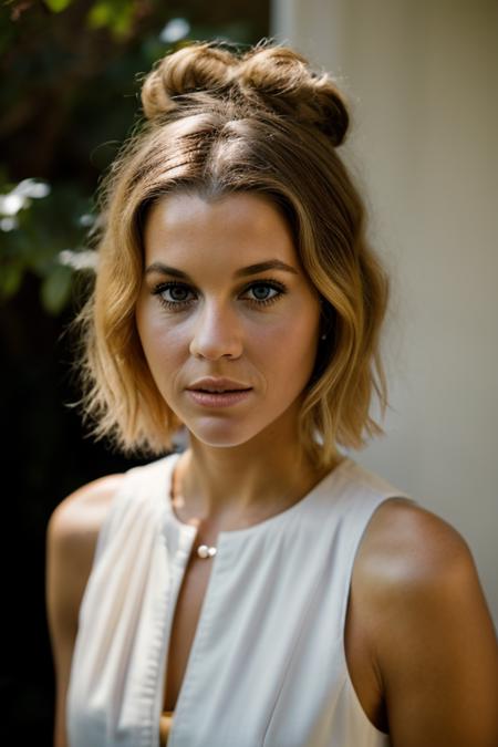 Realistic photo of a beautiful j4n3f0nd4-v2 woman,1girl, solo, looking at viewer, short hair, blonde hair, upper body, parted lips, lips, portrait, realistic, soft lighting, professional Photography, Photorealistic, detailed, RAW, analog, sharp focus, 8k, HD, DSLR, high quality, Fujifilm XT3, film grain, award winning, masterpiece<lora:j4n3f0nd4-v2:1.0>