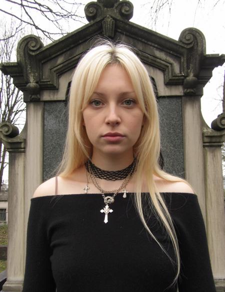 Real Life LoRa Qwen v1.0