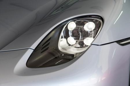 car headlight