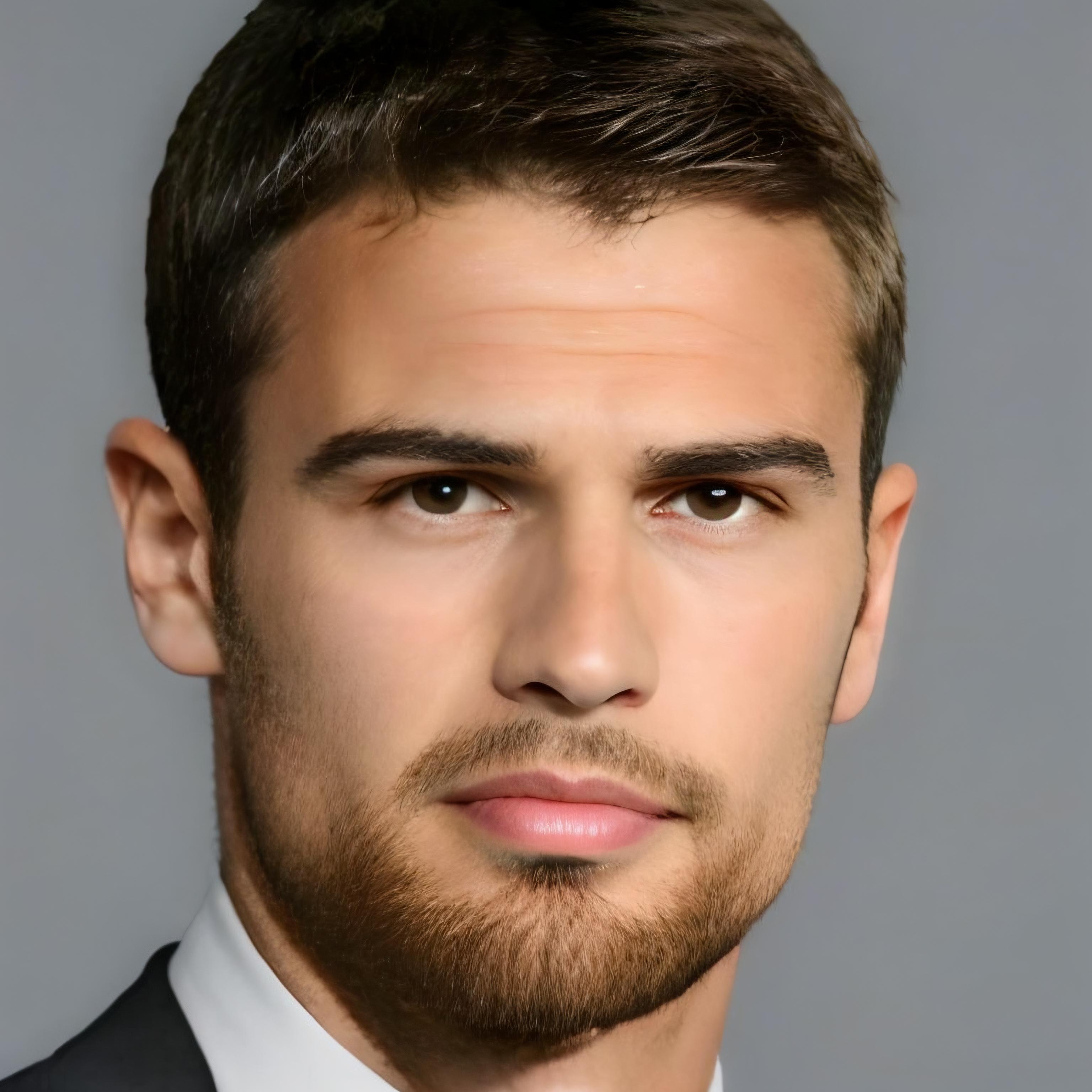 Theo James image by Flyckarus