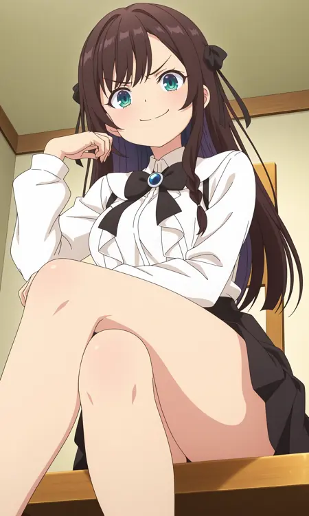 Alina Clover || I May Be a Guild Receptionist, But I’ll Solo Any Boss to Clock Out on Time