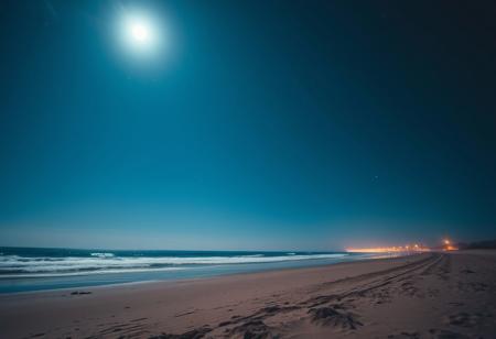 Beautiful scenery of night, sky and beach, photo taken with DSLR camera lens in 8K HD quality, very clear. Dreamy effect and brown aesthetic